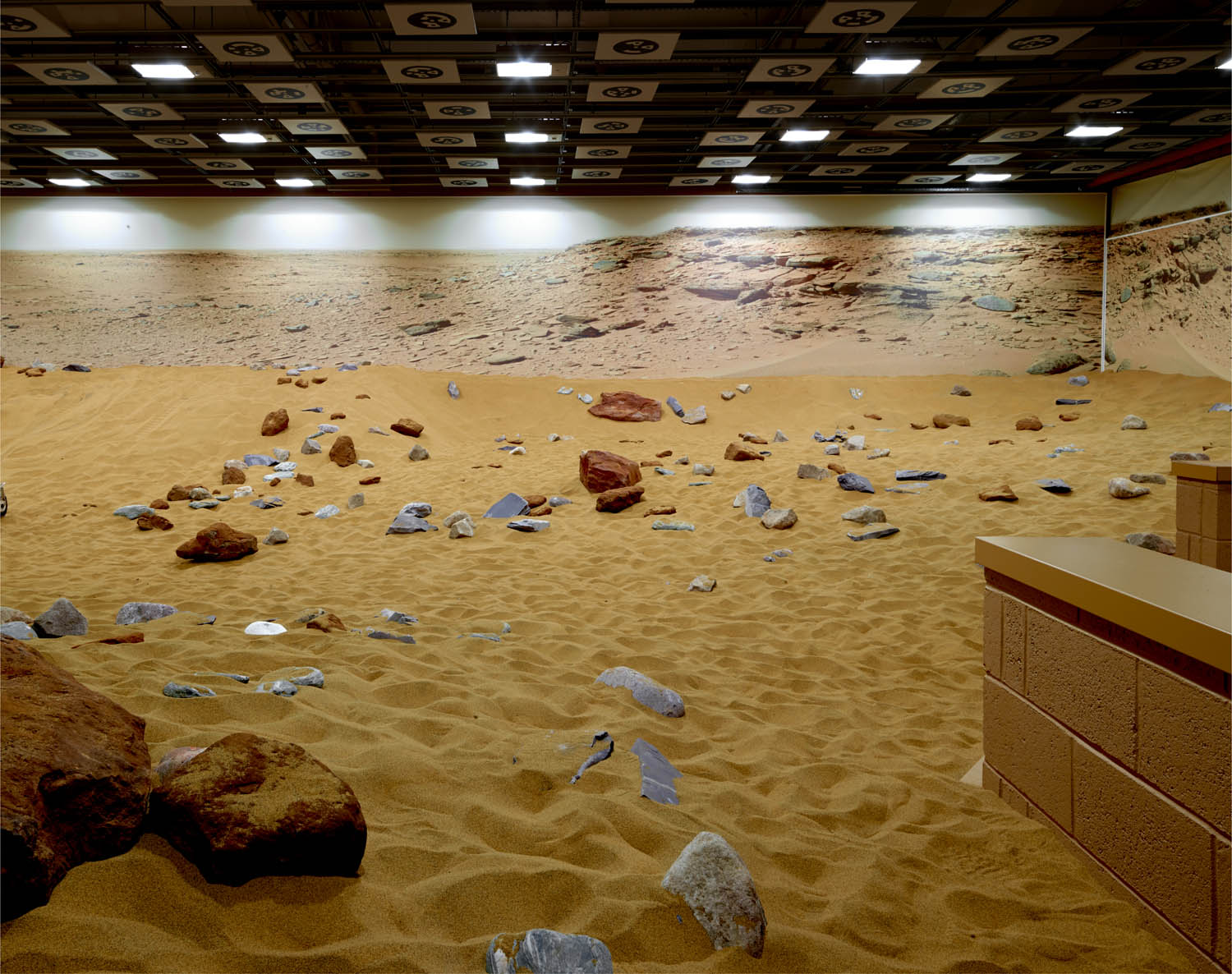 marina-gadonneix-phenomenes-untitled-mars-yard